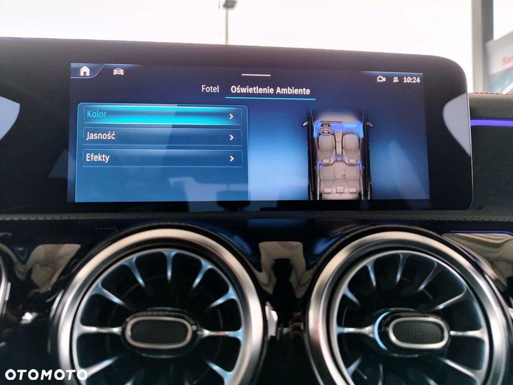 Mercedes-Benz CLA - 35