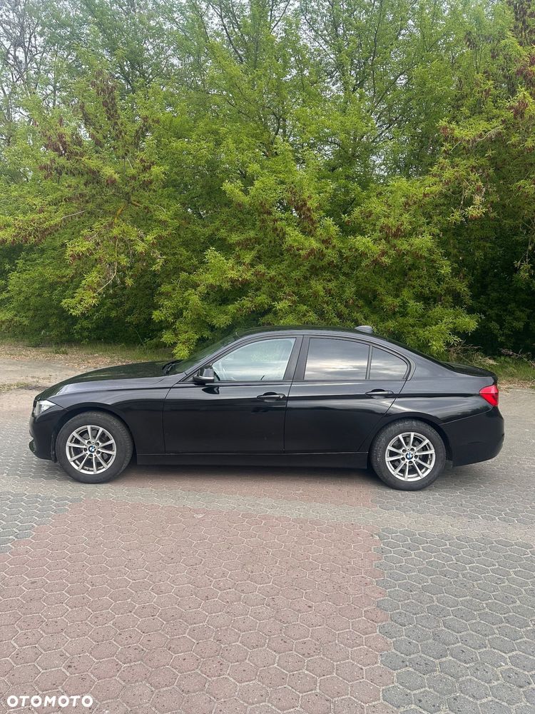 BMW Seria 3 316d - 5