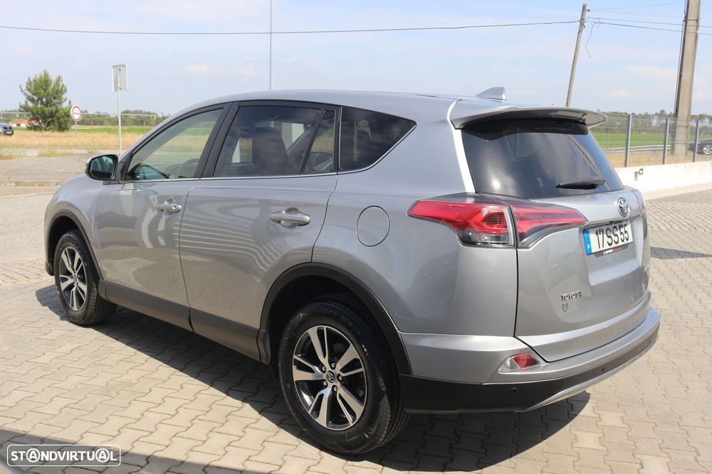 Toyota RAV4 2.0 D-4D Comfort - 16