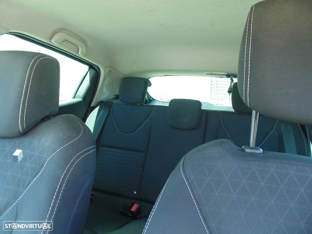 Renault Clio 0.9 TCe Limited - 34