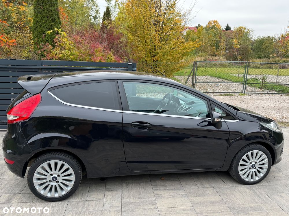 Ford Fiesta 1.4 Autom Titanium - 4