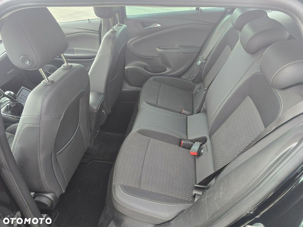 Opel Astra - 16