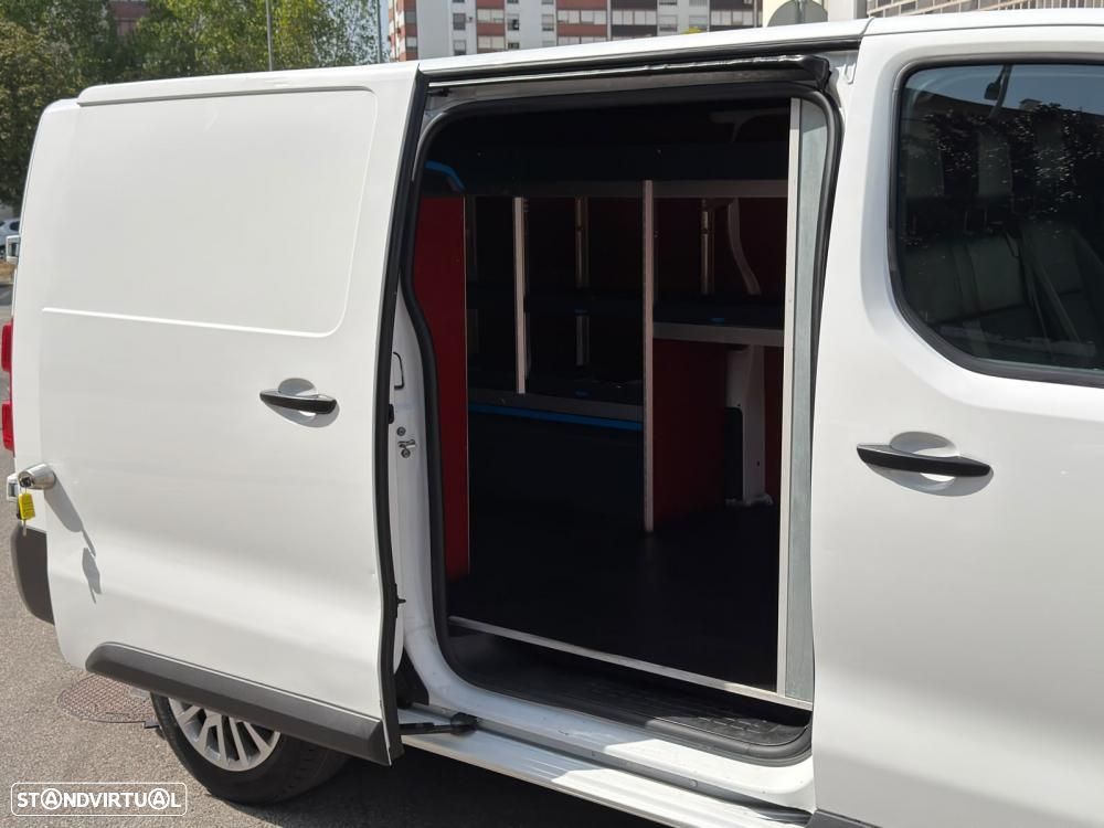 Opel Vivaro - 20