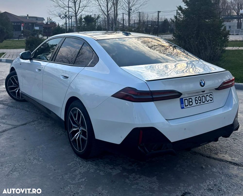 BMW Seria 5 520i Aut. - 3