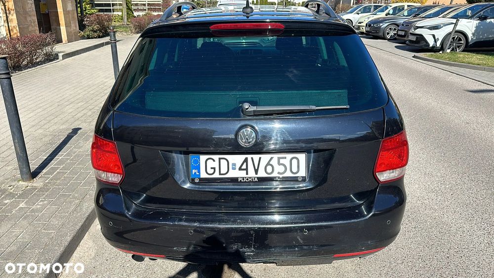 Volkswagen Golf 1.6 TDI DPF BlueMotion Technology MATCH - 16