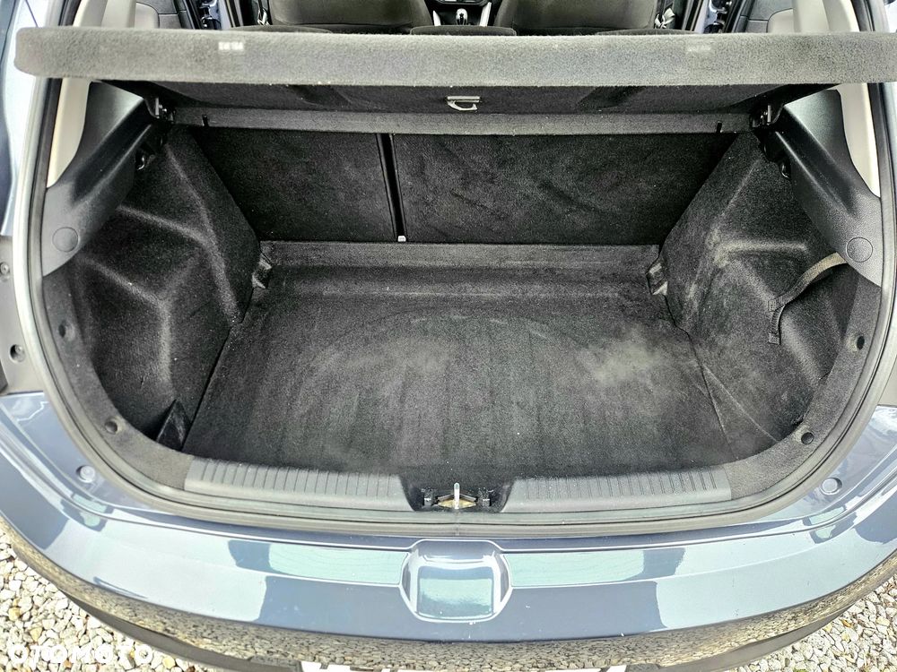 Kia Ceed 1.4 CVVT - 24