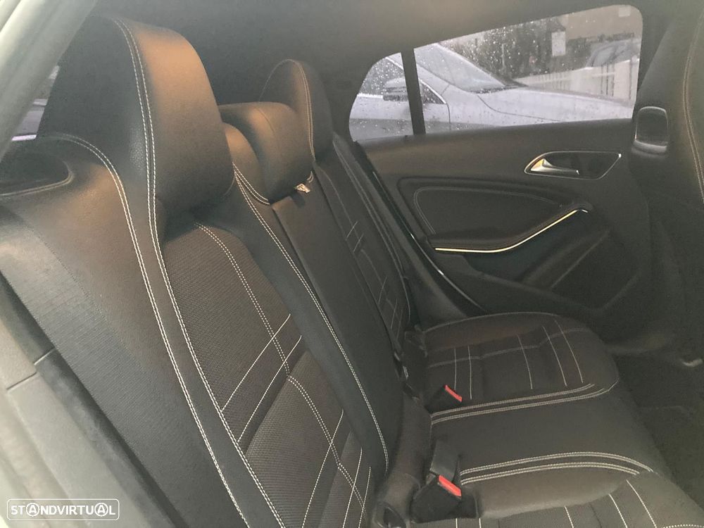 Mercedes-Benz CLA 200 d Shooting Brake Urban - 21