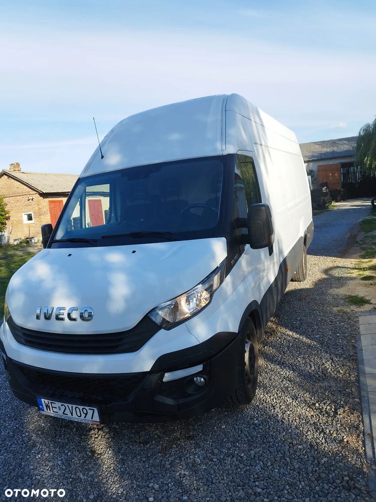 Iveco Furgon - 3