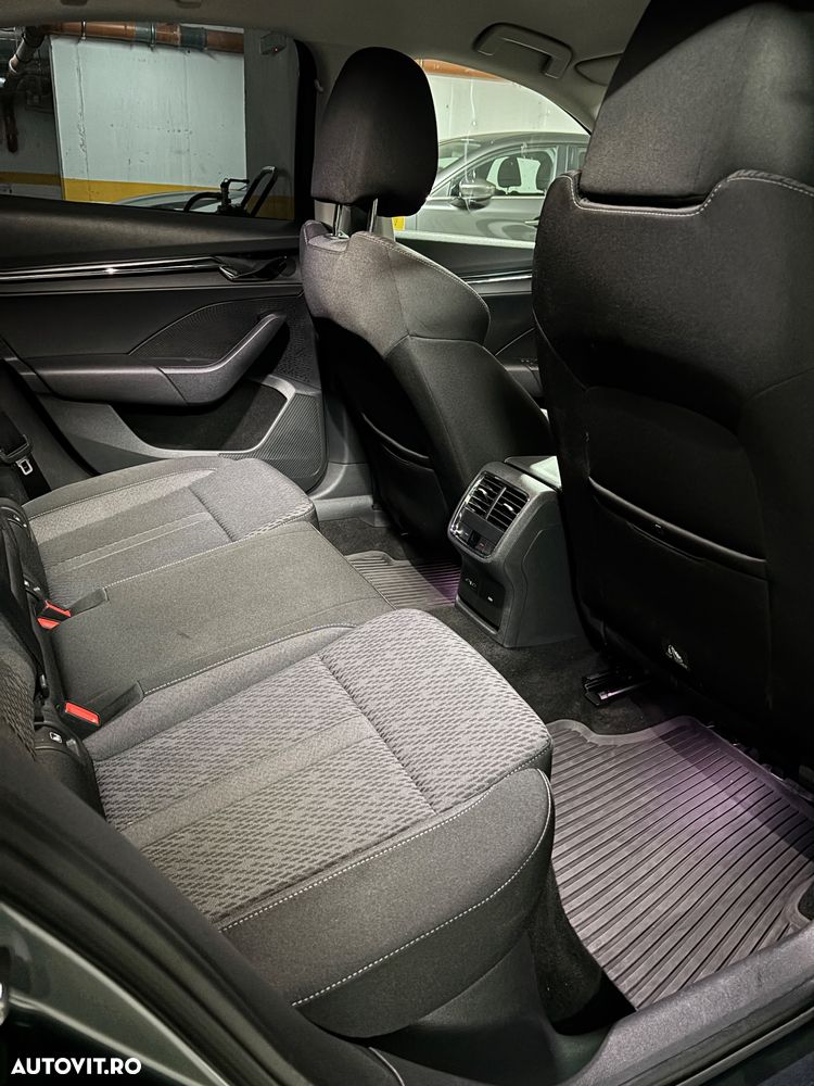 Skoda Octavia 2.0 TDI DSG Ambition - 5