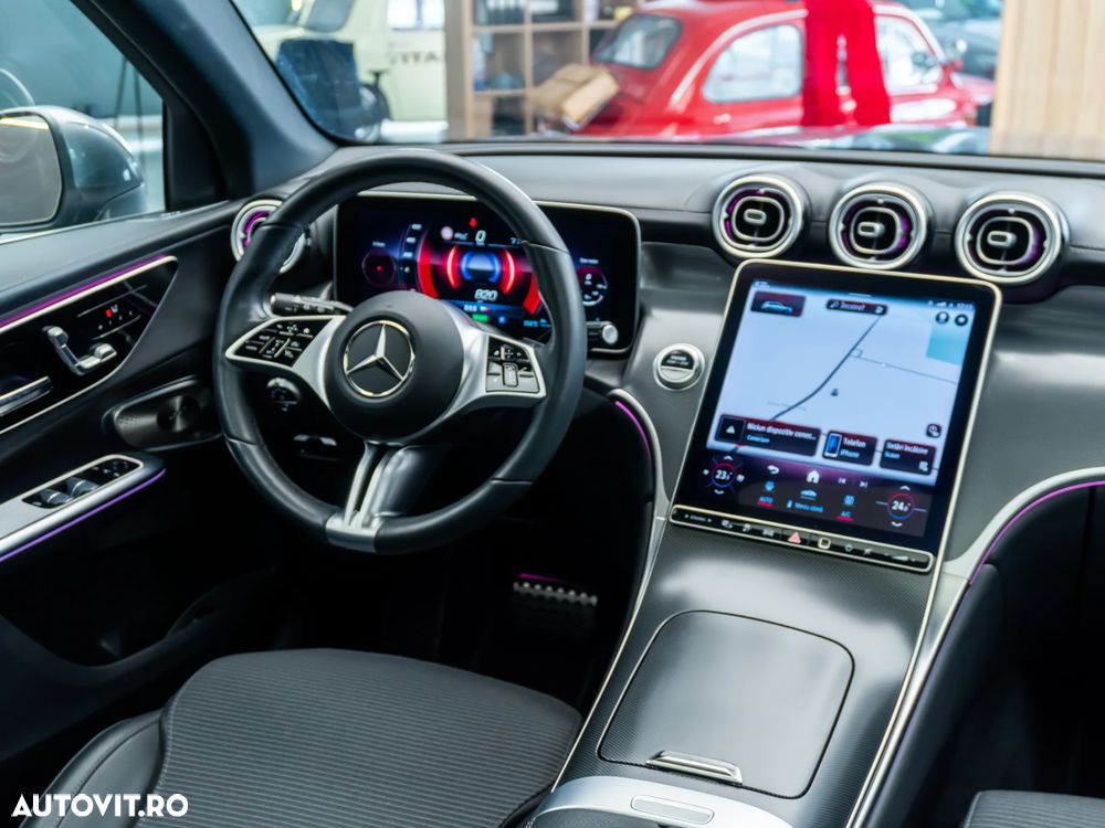 Mercedes-Benz GLC 300 e 4Matic 9G-TRONIC Edition Avantgarde - 37
