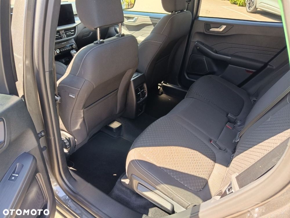 Ford Kuga - 11