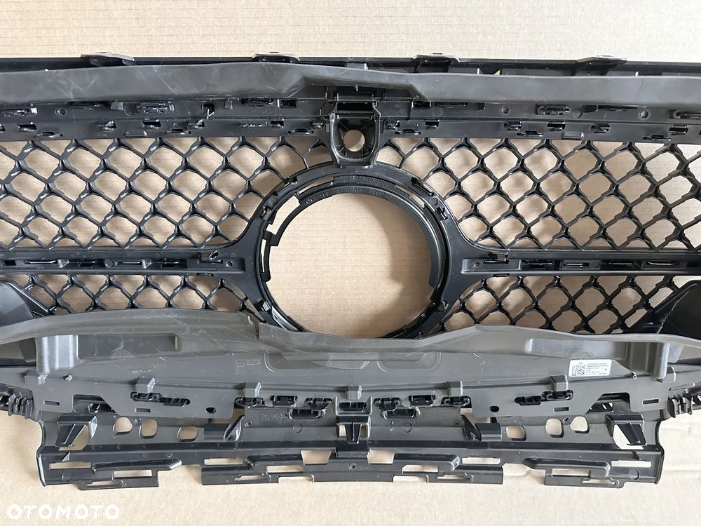 ATRAPA GRILL Mercedes E-klasa W214 AMG Black - pod KAM - 12