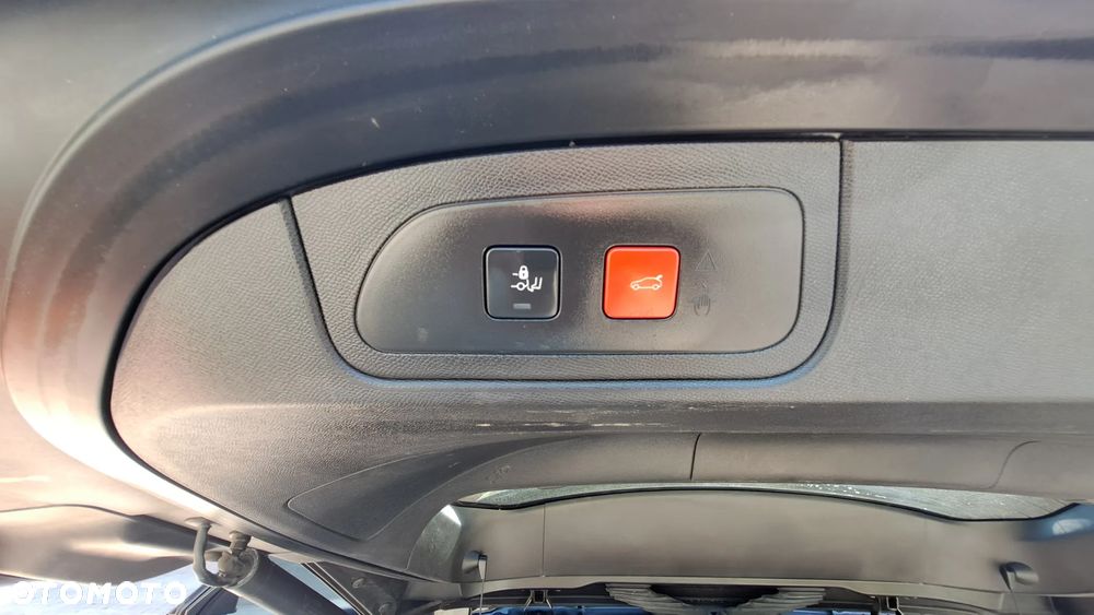 DS Automobiles DS 7 Crossback 1.6 PureTech Louvre - 6