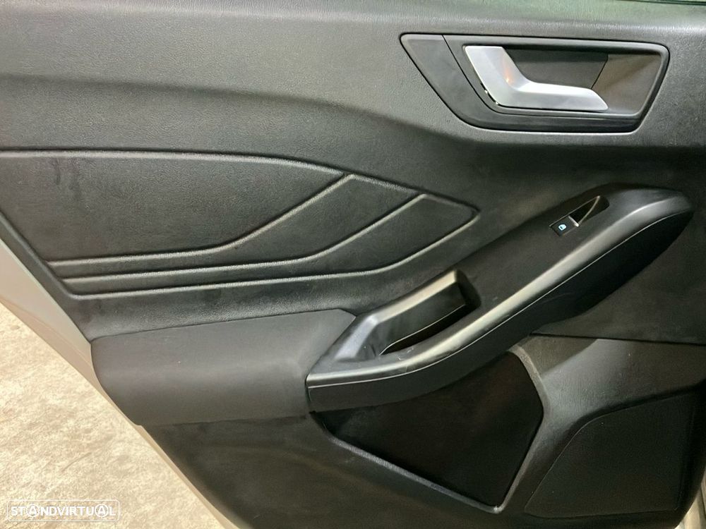 Ford Focus 1.0 EcoBoost MHEV ST-Line X - 20