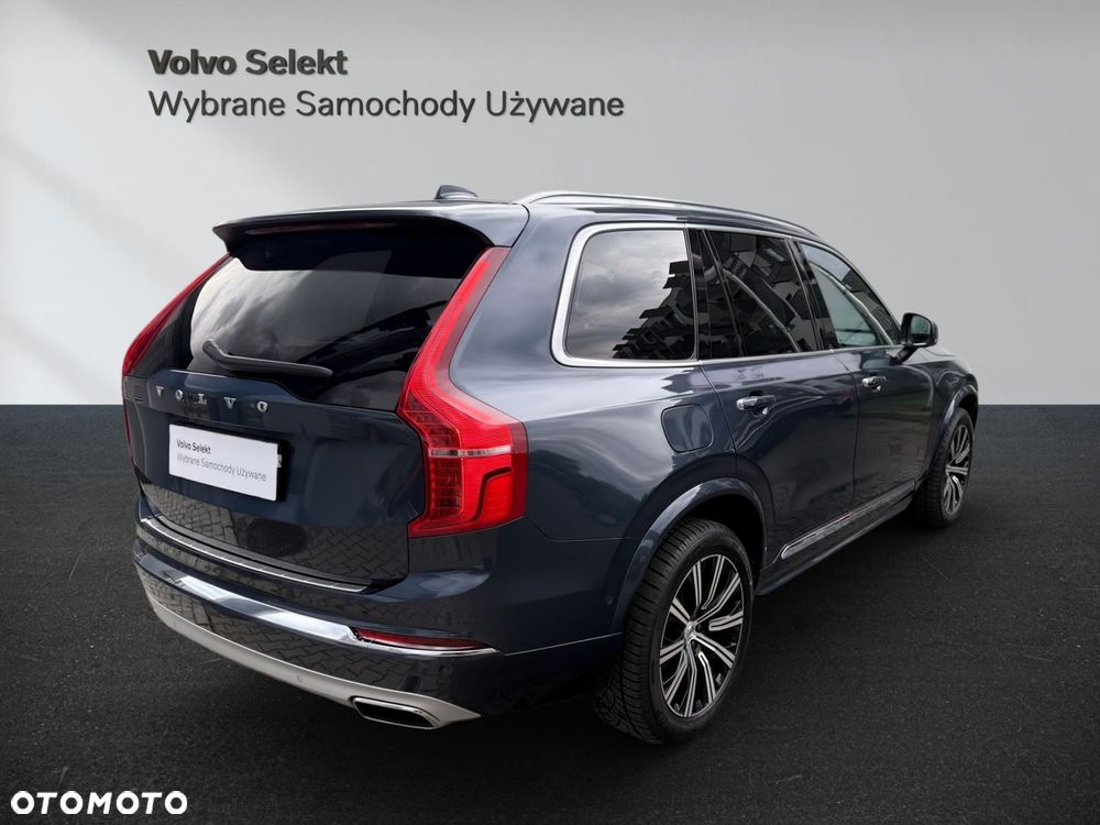 Volvo XC 90 - 9