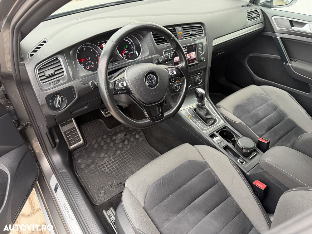 Volkswagen Golf 2.0 TDI DSG 4Motion - 9