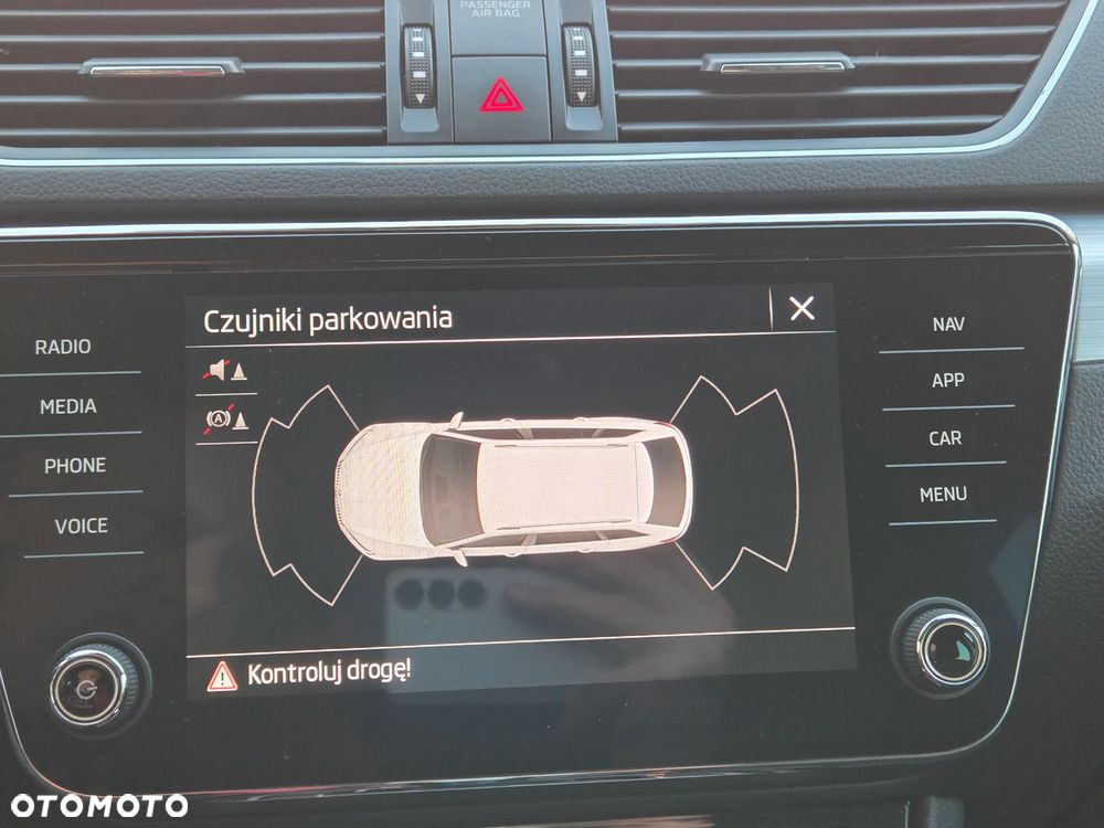 Skoda Superb 1.5 TSI Ambition DSG - 32