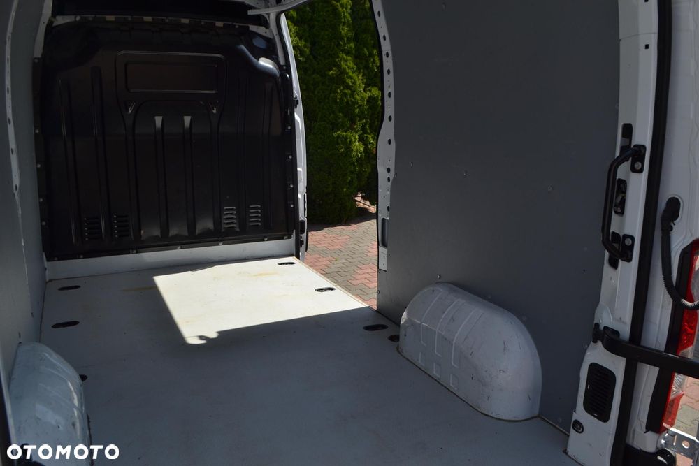 Renault Master ENERGY Blue L2H2 VA Basis - 16