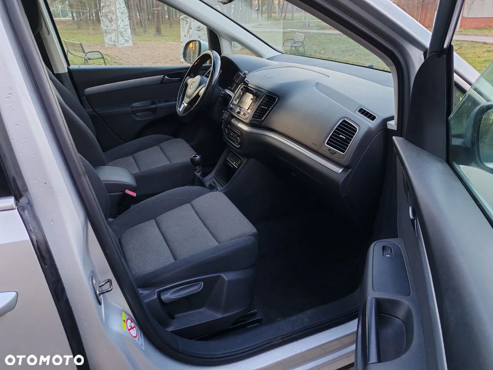 Volkswagen Sharan - 10