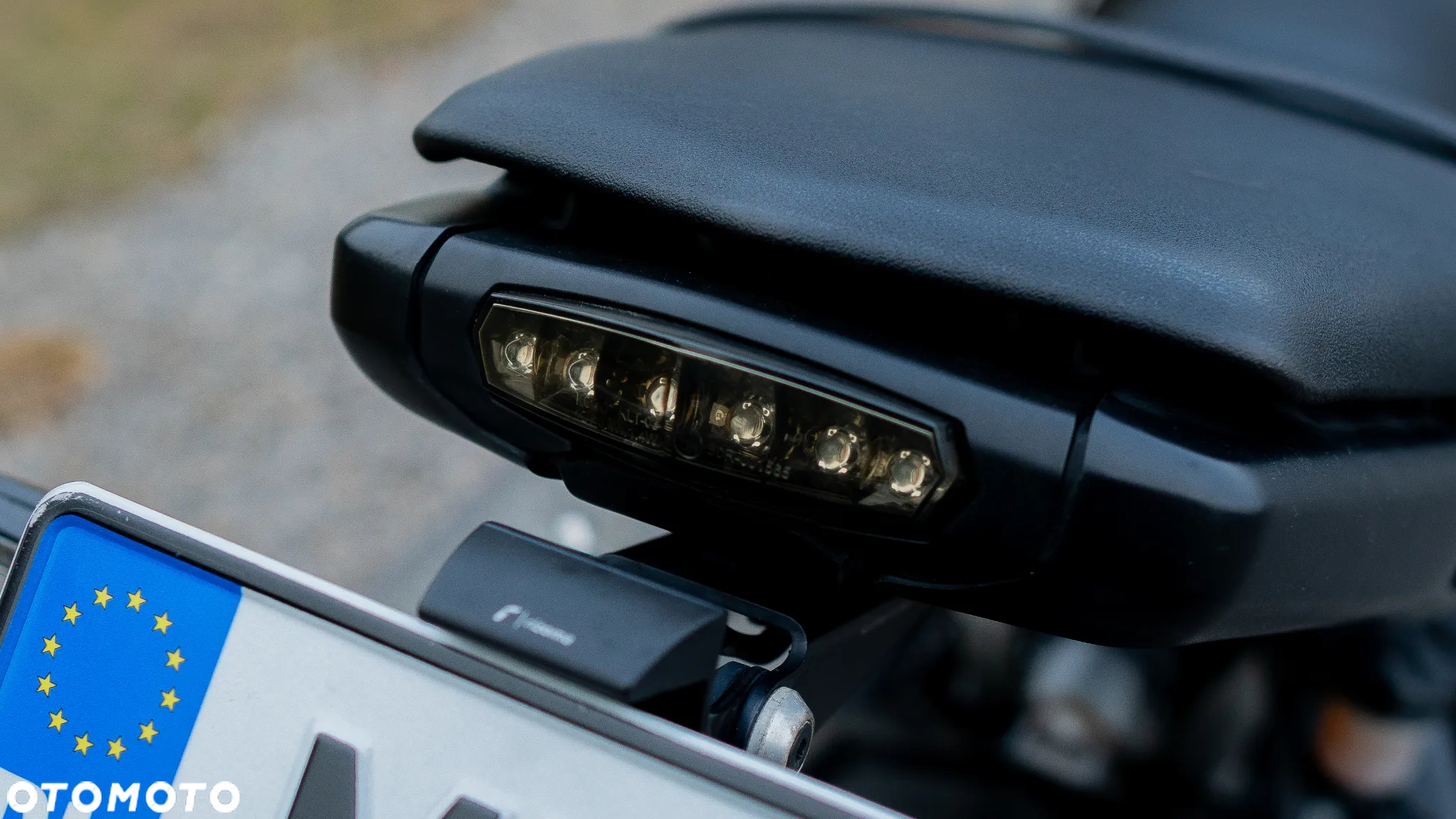 Yamaha MT - 27