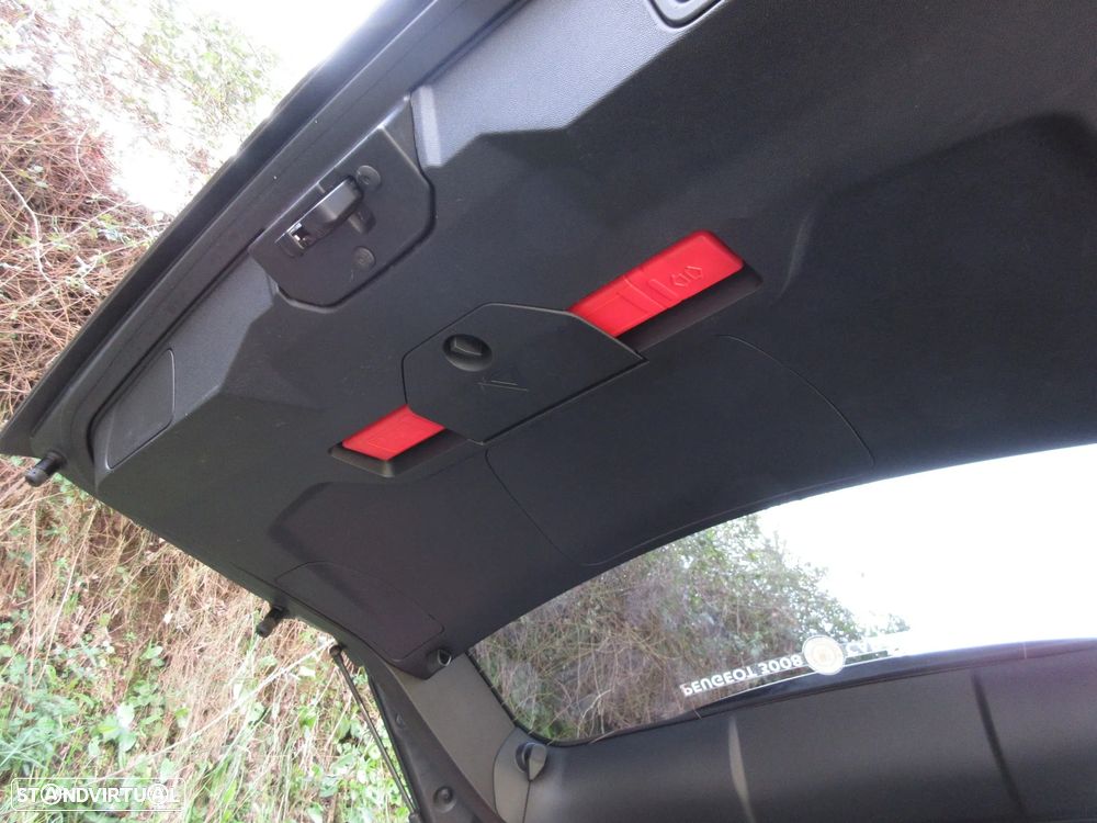 Peugeot 3008 BlueHDi 120 EAT6 Stop & Start Allure - 22