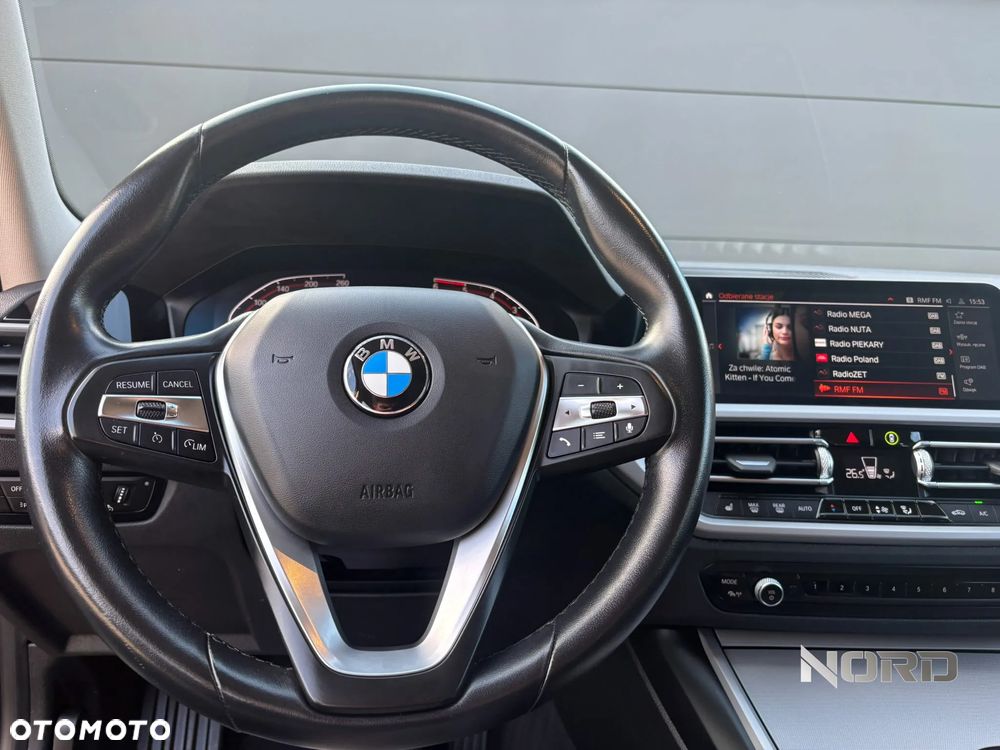 BMW Seria 3 320d mHEV - 14