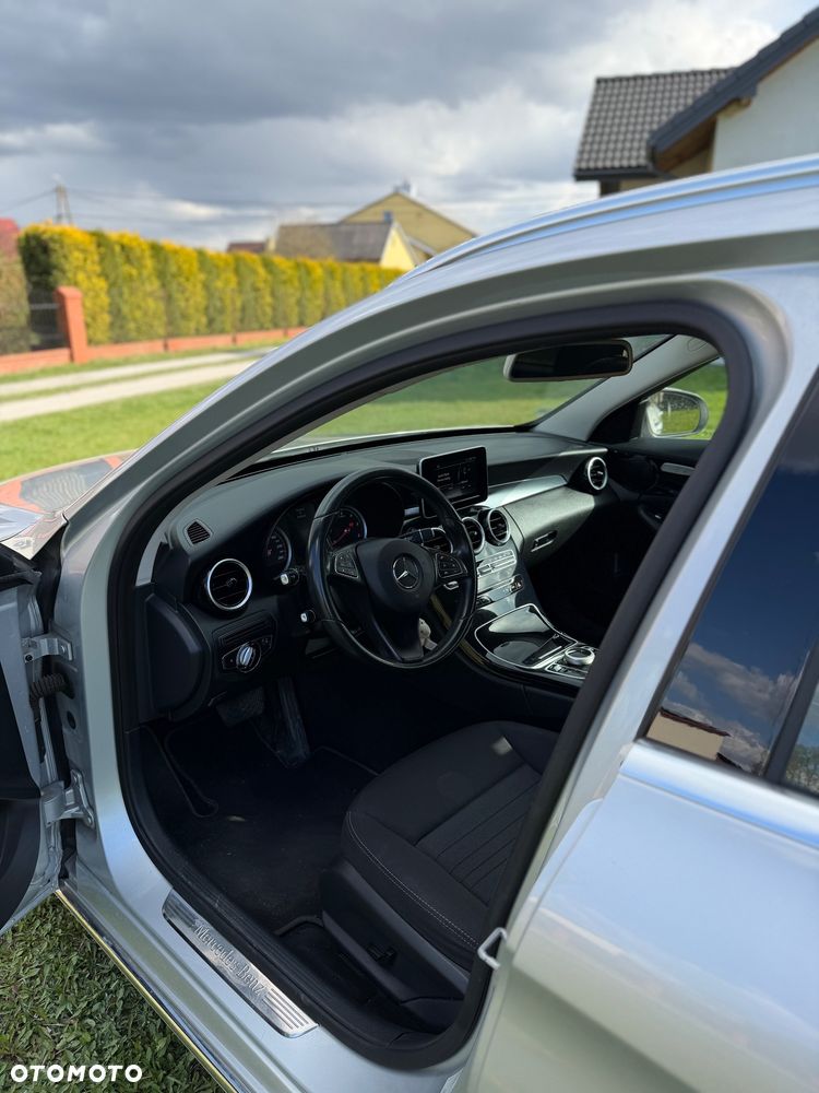 Mercedes-Benz Klasa C 180 BlueTEC 7G-TRONIC Edition 1 - 8