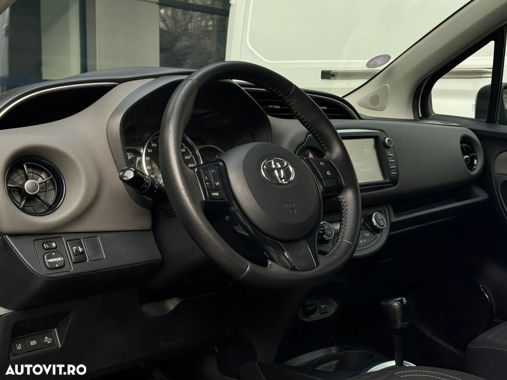 Toyota Yaris 1.5 VVT-i Life - 15