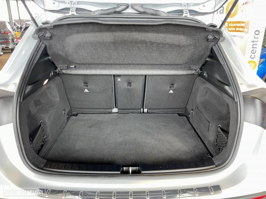 Mercedes-Benz GLA 250 e 8G-DCT AMG Line - 45