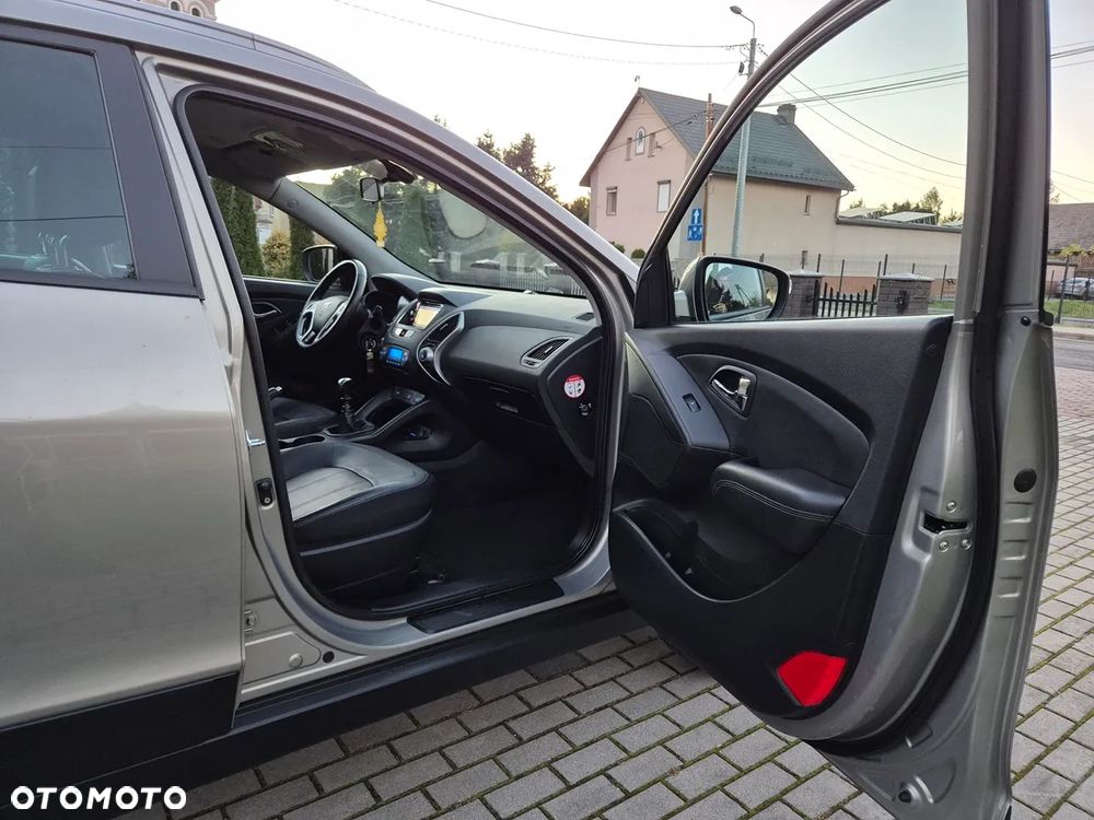 Hyundai ix35 1.7 CRDi 2WD blue Style - 24