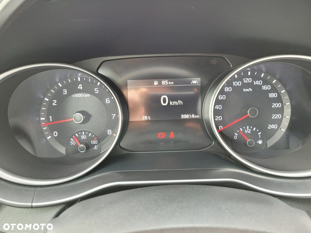 Kia XCeed - 24