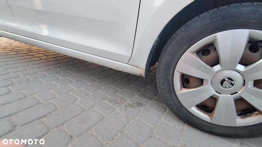 Skoda RAPID - 9