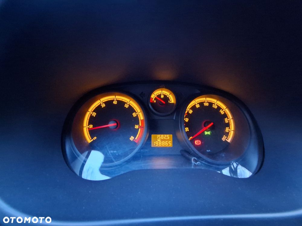 Opel Corsa - 2