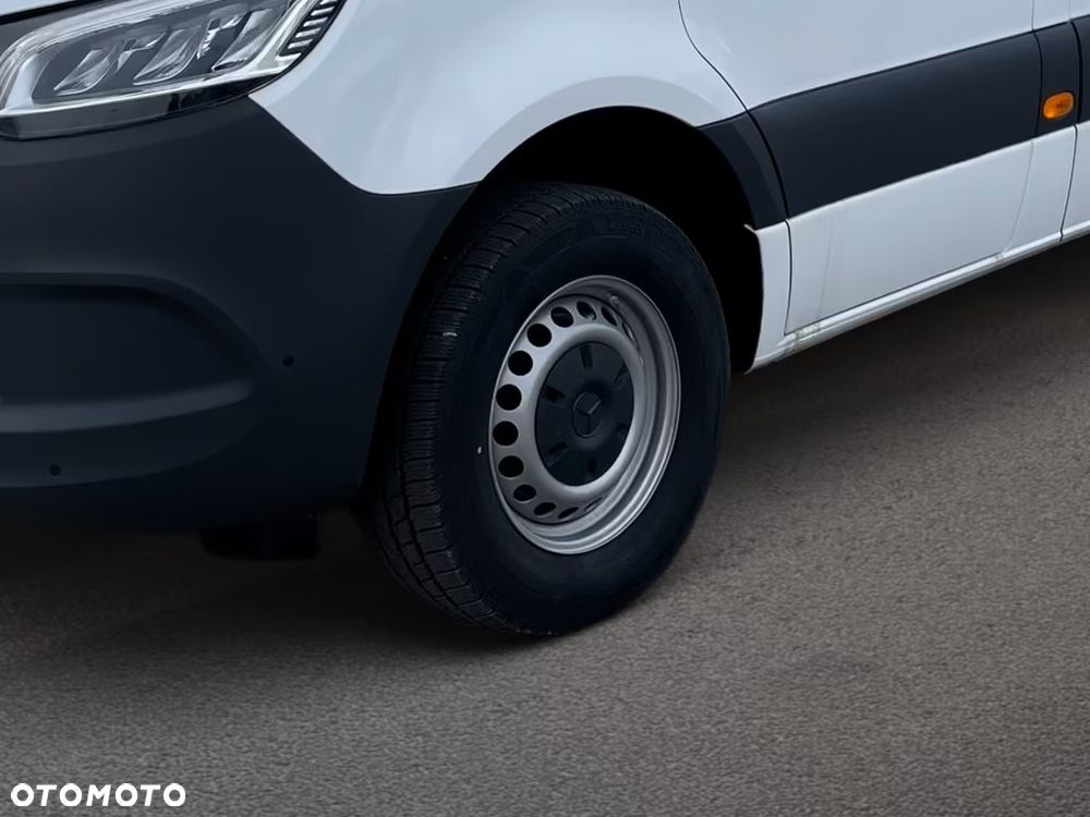 Mercedes-Benz Sprinter - 7