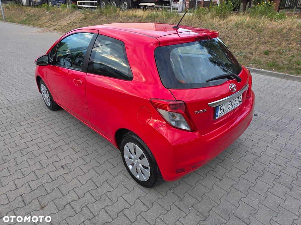Toyota Yaris - 4