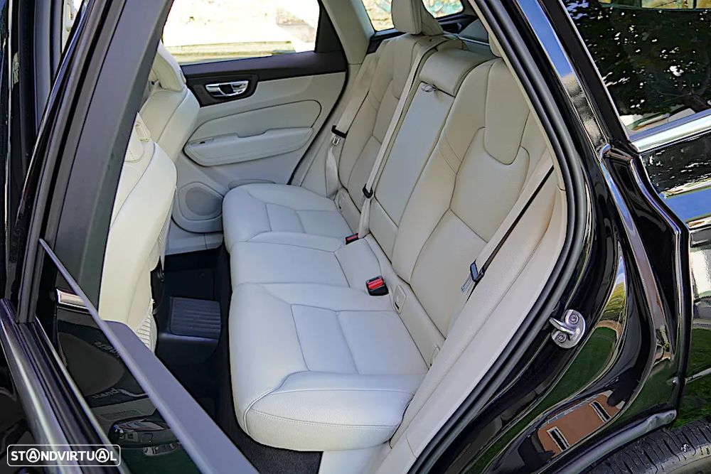 Volvo XC 60 2.0 T6 PHEV Inscription AWD - 19