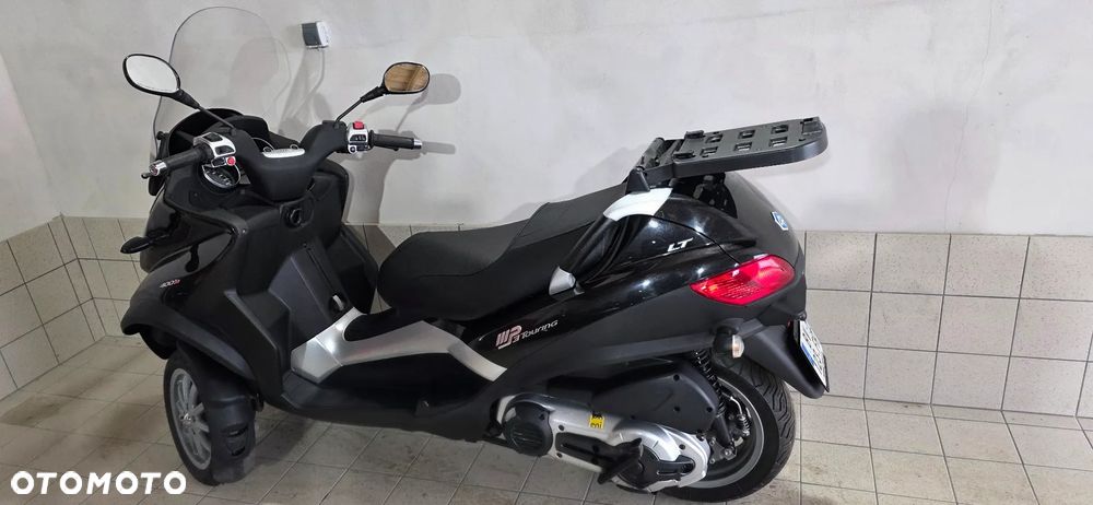 Piaggio MP-3 - 3
