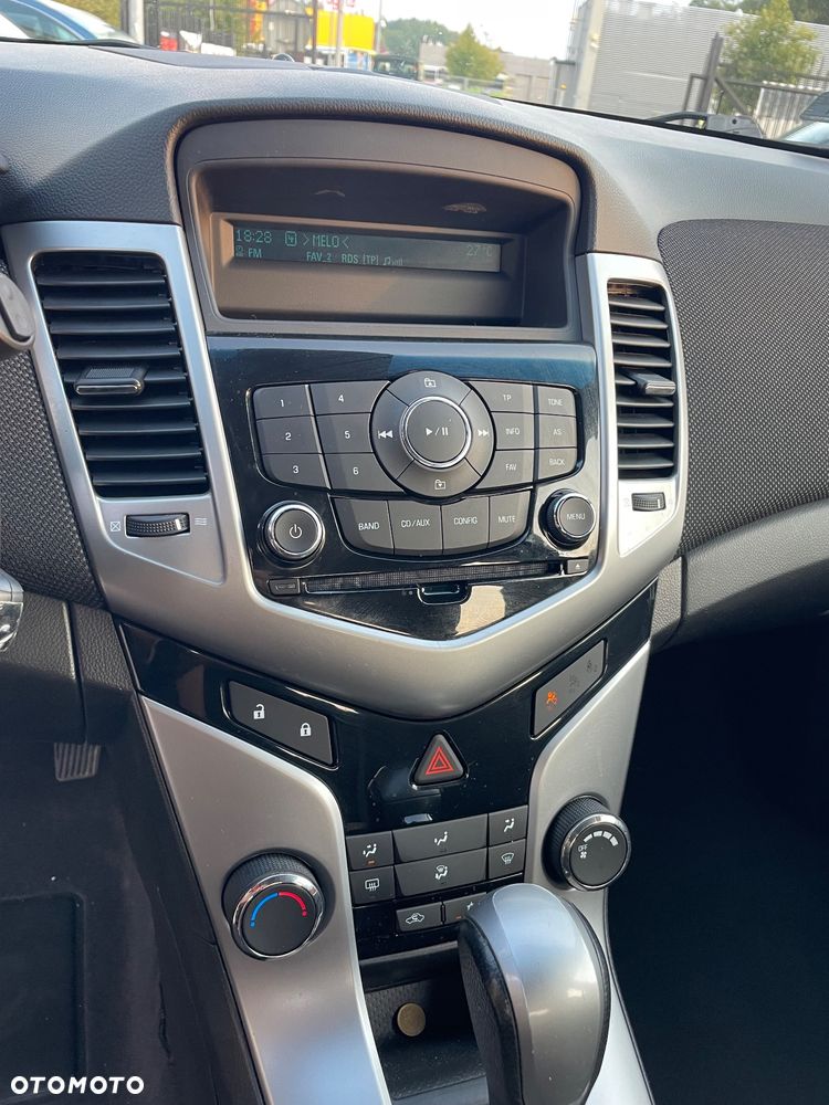 Chevrolet Cruze - 16