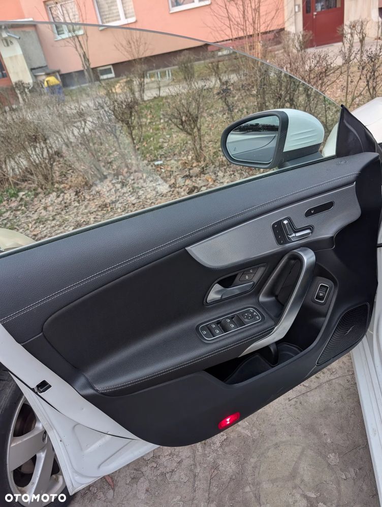 Mercedes-Benz CLA 250 4Matic 7G-DCT Edition 2020 - 9