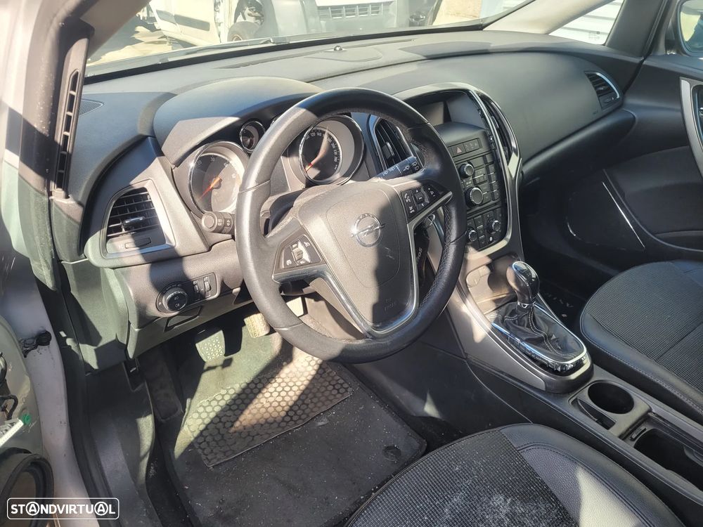 Opel Astra J Sw para peças - 4