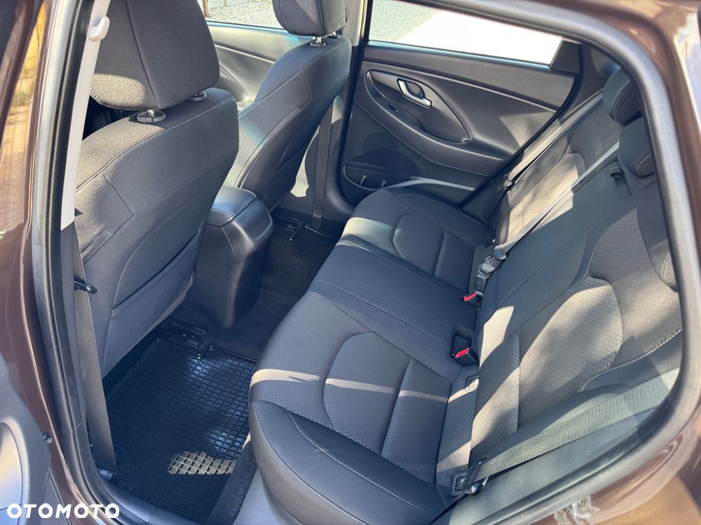 Hyundai i30 1.6 CRDI Intro Edition - 21
