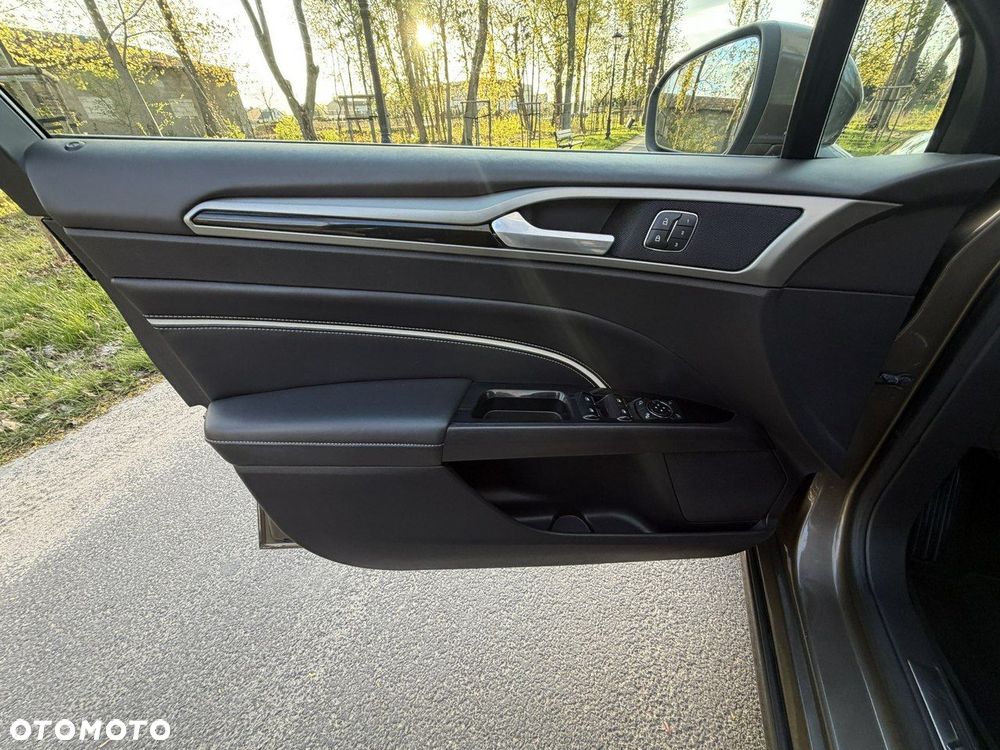 Ford Mondeo - 19
