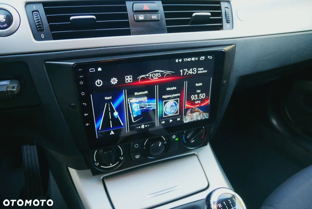 BMW Seria 3 318d - 24