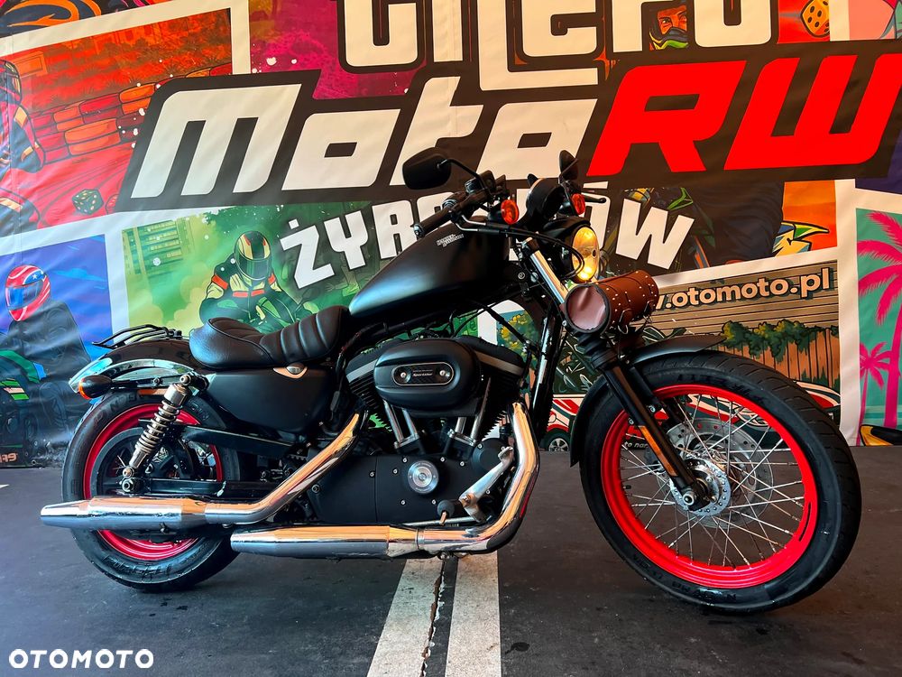 Harley-Davidson Sportster Iron 883 - 13