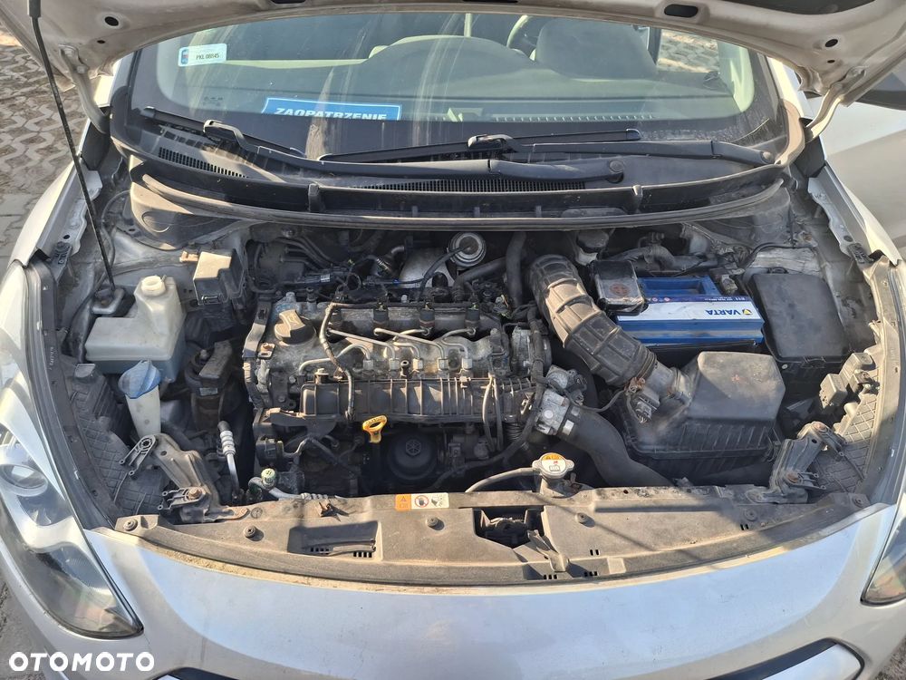 Hyundai i30 1.6 CRDi Classic - 11