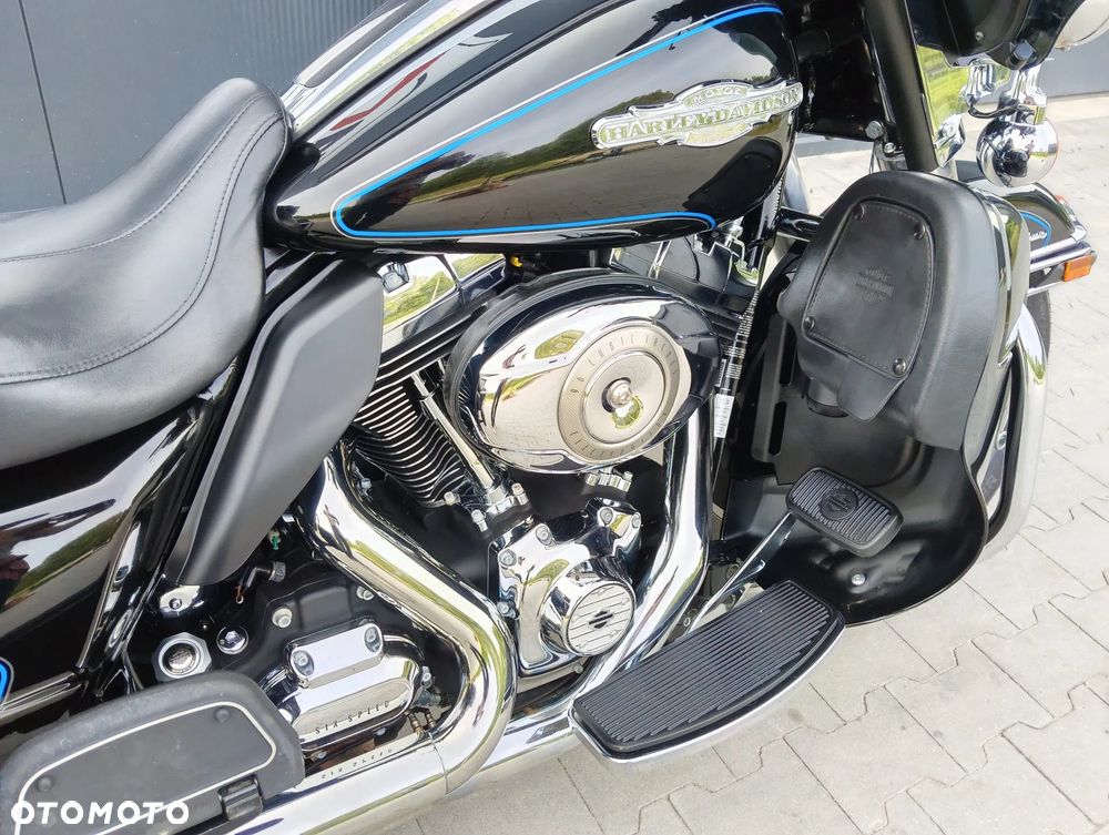 Harley-Davidson Touring Electra Glide - 15