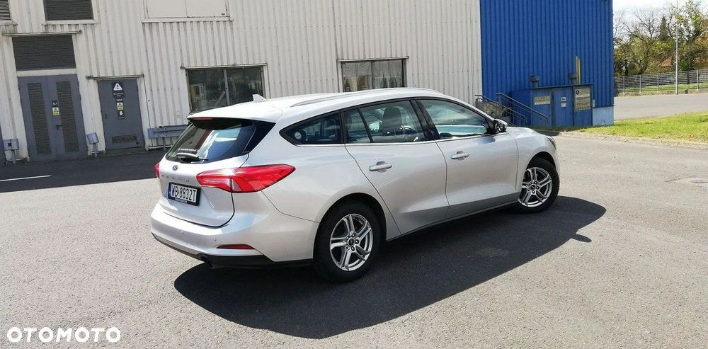 Ford Focus SW 1.0 EcoBoost Trend Edition - 4