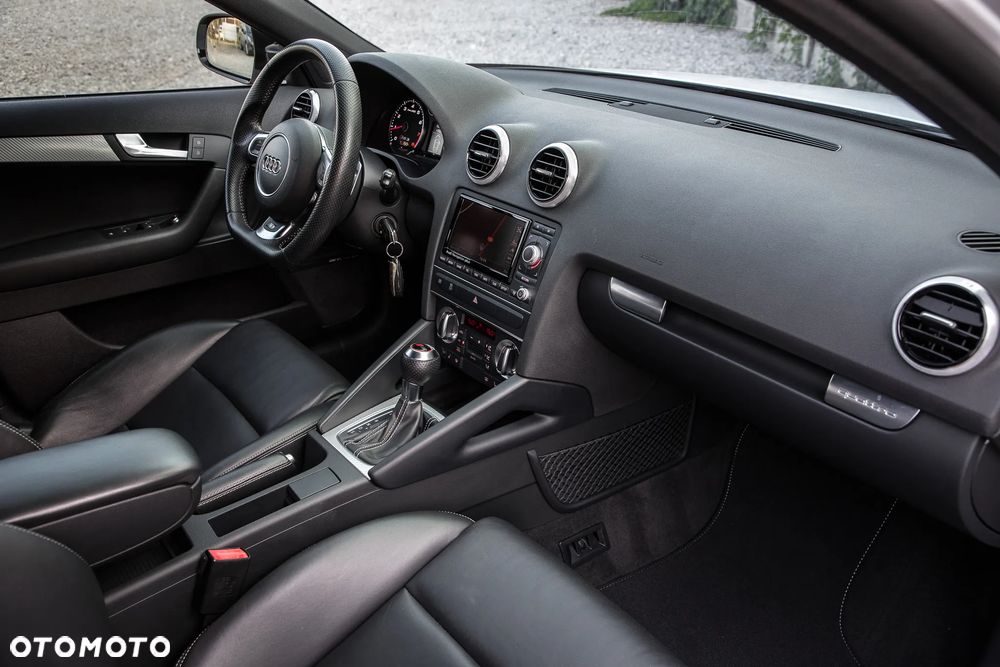Audi RS3 Sportback - 34
