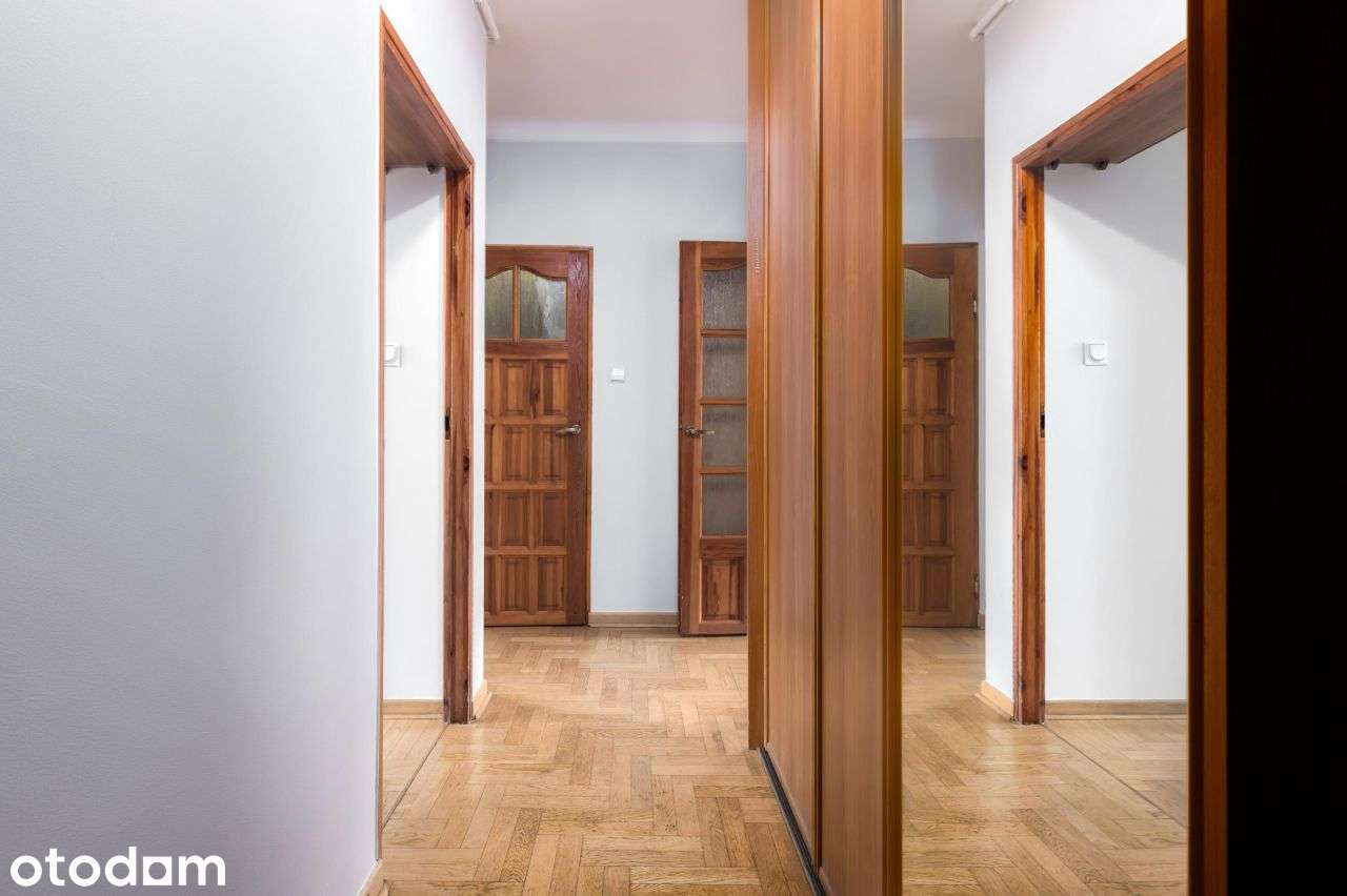 Nowolipki, 2 pokoje z oddzielną kuchnią, balkon