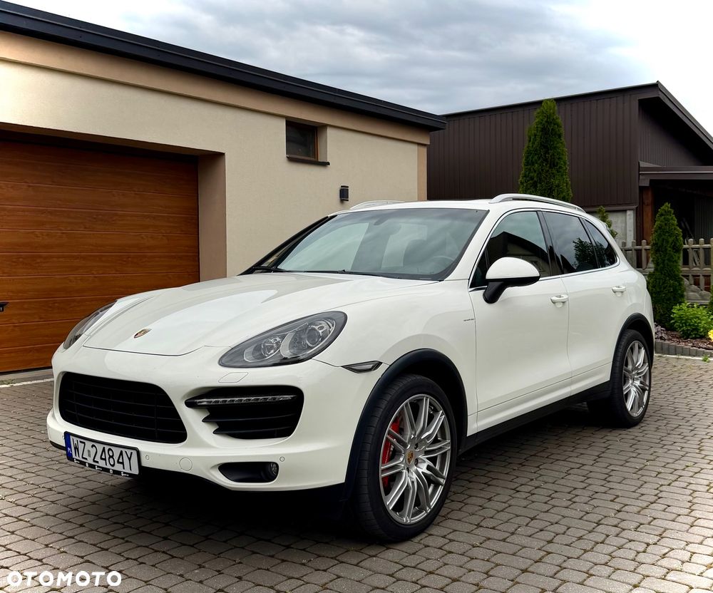 Porsche Cayenne - 1